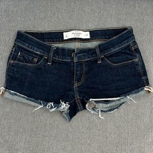 Abercrombie & Fitch low rise shorts